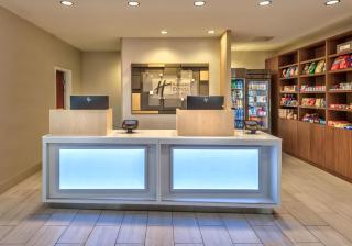 Holiday Inn Express Reno Airport by IHG - Reno - 2