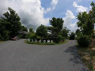 Baan Tonjaeng Resort - Chai Nat - 6