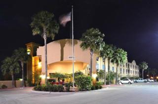 Best Western Casa Villa Suites - 6