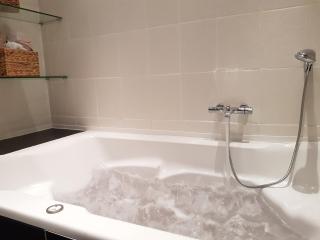 Große 130qm Ferienwohnung mit Whirlpool - Sulzbach - 8
