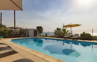 Villa Agnanti Exceptional Secluded Tranquil Sunset Beach Villa - Nea Dimmata - 2