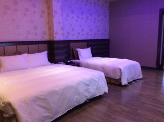 Wei Feng Hotel - Kaohsiung - Nanzi - 2