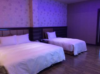 Wei Feng Hotel - Kaohsiung - Nanzi - 1