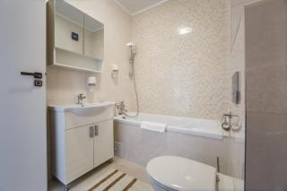 No. 11 - The Penthouse in City Center - 7