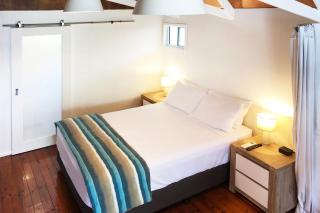 Airlie Beach Magnums - Adults Only - Airlie Beach - 2