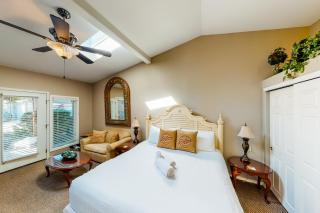 Sandals Inn | Spa Suite & Oceanside Cabana - Cannon Beach - 9
