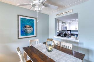 Ocean and Racquet #3116 - 1