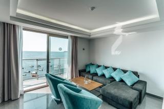The Ibiza Twiins - 4* Sup - Playa d'en Bossa - 8