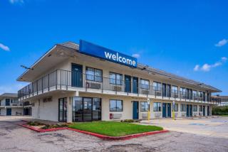Motel 6-College Station, TX - Bryan - College Station - 8