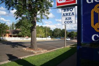 Elms Motor Inn - Tumut - 8