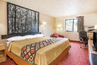 Super 8 by Wyndham Lexington VA - 5
