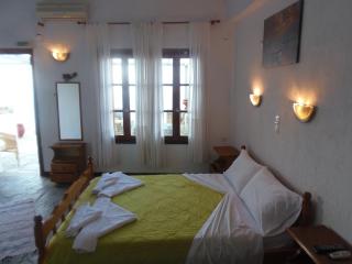 Studios Milos Skopelos-Where the Sea Meets the Sky - 3