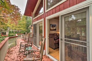 Rustic Red Cabin with Deck in Maggie Valley Club! - Maggie Valley - 9