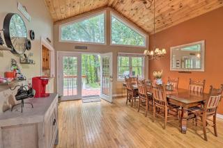 Rustic Red Cabin with Deck in Maggie Valley Club! - Maggie Valley - 2