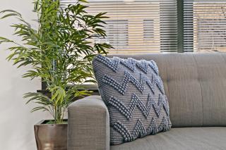 Newly Renovated 1BR Apt in Ideal Location - Belmont E1 - 7