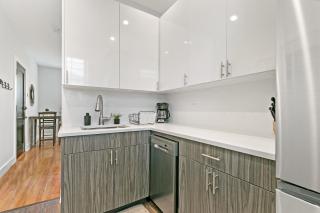 Newly Renovated 1BR Apt in Ideal Location - Belmont E1 - 5