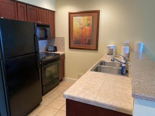 Ocean View Luxurious Condo-BEST location + balcony - Destin - 3