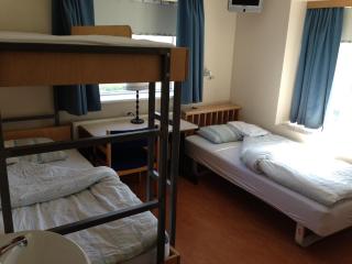 Akureyri Hostel - Akureyri - 9