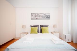 Liiiving in Porto | Light Spacious Apartment - Porto - 5