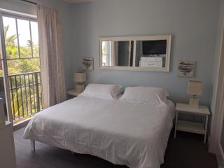 VERSACE MANSION VIEW SUITE at THE STRAND - 1