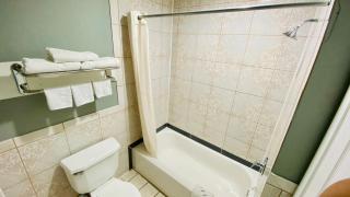 Home Place Inn and Suites-Hobby - 8