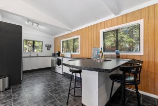 Casita - Okere Falls Holiday Home - Okere Falls - 2