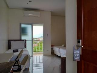 Centtro Residences - Los Baños - 3