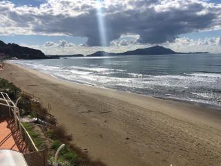Pia Beach House - Bacoli - 0