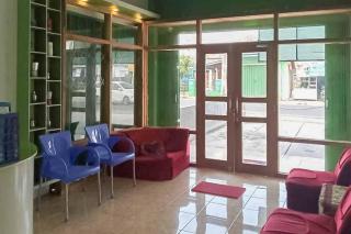 RedDoorz Plus near Universitas Saburai Lampung - Lampung - 5