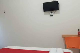 RedDoorz Plus near Universitas Saburai Lampung - Lampung - 4