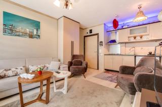 Downtown Two-bedrom Apartment - Tbilisi - 9