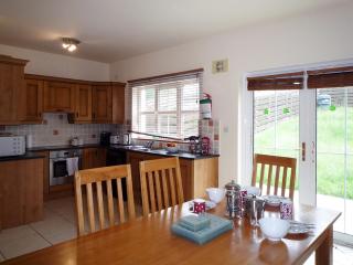 Cois Chnoic Holiday Home Dingle by Trident Holiday Homes - 7