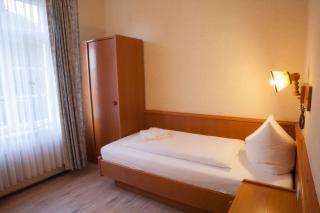 Hotel Kutzbach - Reuterstadt Stavenhagen - 7