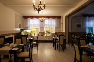 Hotel Kutzbach - Reuterstadt Stavenhagen - 1