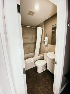 Hinton Highway Inn - Hinton - 8