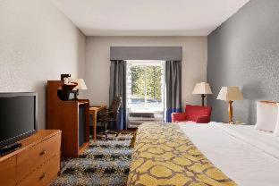 Baymont by Wyndham Lithia Springs Atlanta - 8