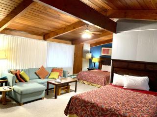 The Crossroads Motel - 6