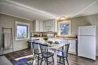 Scenic Studio with Loft and View of the Columbia River - Carson - 2