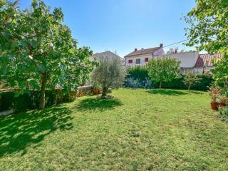 Apartment Damir-2 by Interhome - 3