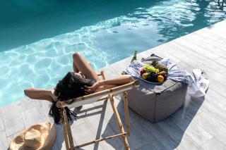 Damma Beachfront Luxury Villa - Kamari - 4