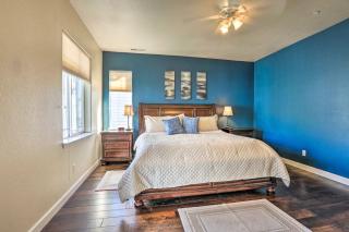 Private Dock and Balcony Waterfront Sparks Home - Sparks - 3