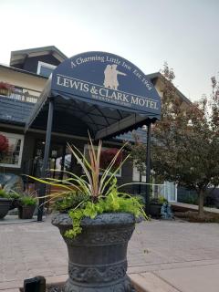 Three Forks Lewis & Clark Motel - 2