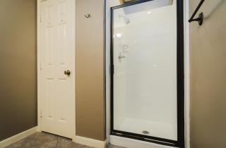 Walk to Bars and Restaurants, 2 mi from Stadiums and Theaters, Great for Groups - Houston - 1