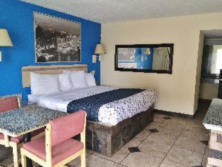 Americas Best Value Inn Beaumont - Beaumont - 2