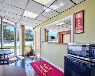 Econo Lodge - Donalsonville - 2