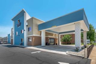 Quality Inn & Suites Evansville Downtown - Evansville - 0