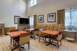 Quality Inn & Suites Evansville Downtown - Evansville - 6
