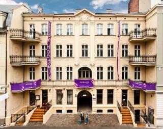 Blooms Boutique Hostel by Friendly Apartments - Poznan - 9