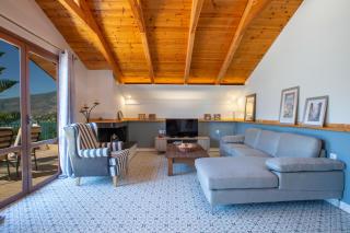 Renovated Liana's Home - 5