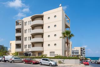 Icarus Apartments - 3